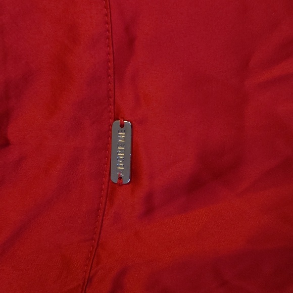 Red kimono sleeve robe - Picture 6 of 8